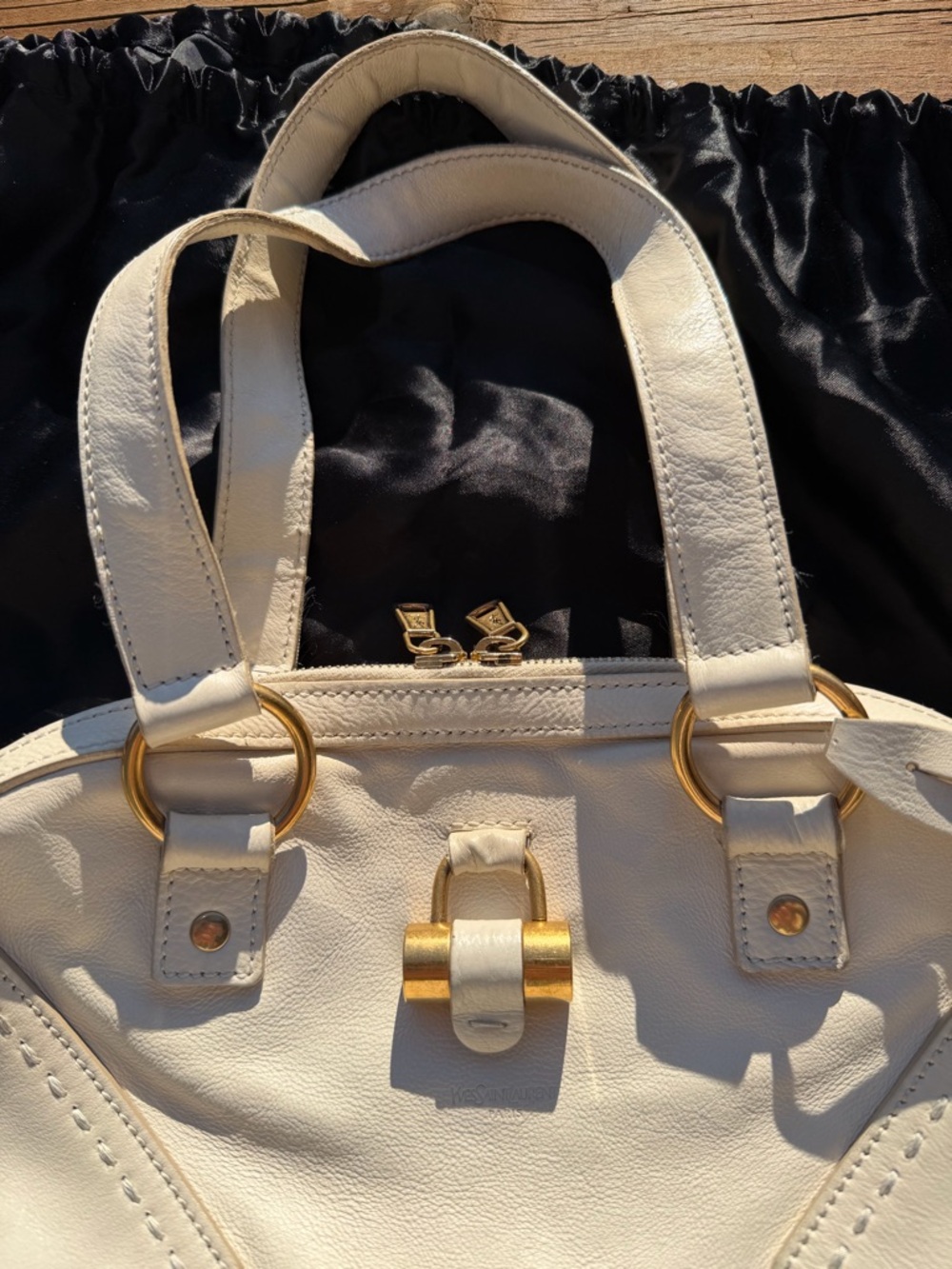 Yves Saint Laurent Muse Cream Leather Satchel with Gold Hardware - Picture 12 of 13